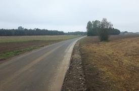 Przebudowa drogi w miejscowości Okna