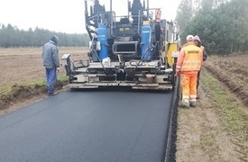 Przebudowa drogi w miejscowości Okna