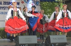 IV Festiwalu Zespoł&oacute;w Folklorystycznych im. Tadeusza Zielińskiego