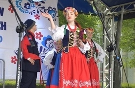 IV Festiwalu Zespoł&oacute;w Folklorystycznych im. Tadeusza Zielińskiego