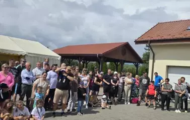 53bbe86b-89a3-4ba4-9f41-a0f094829f93-1